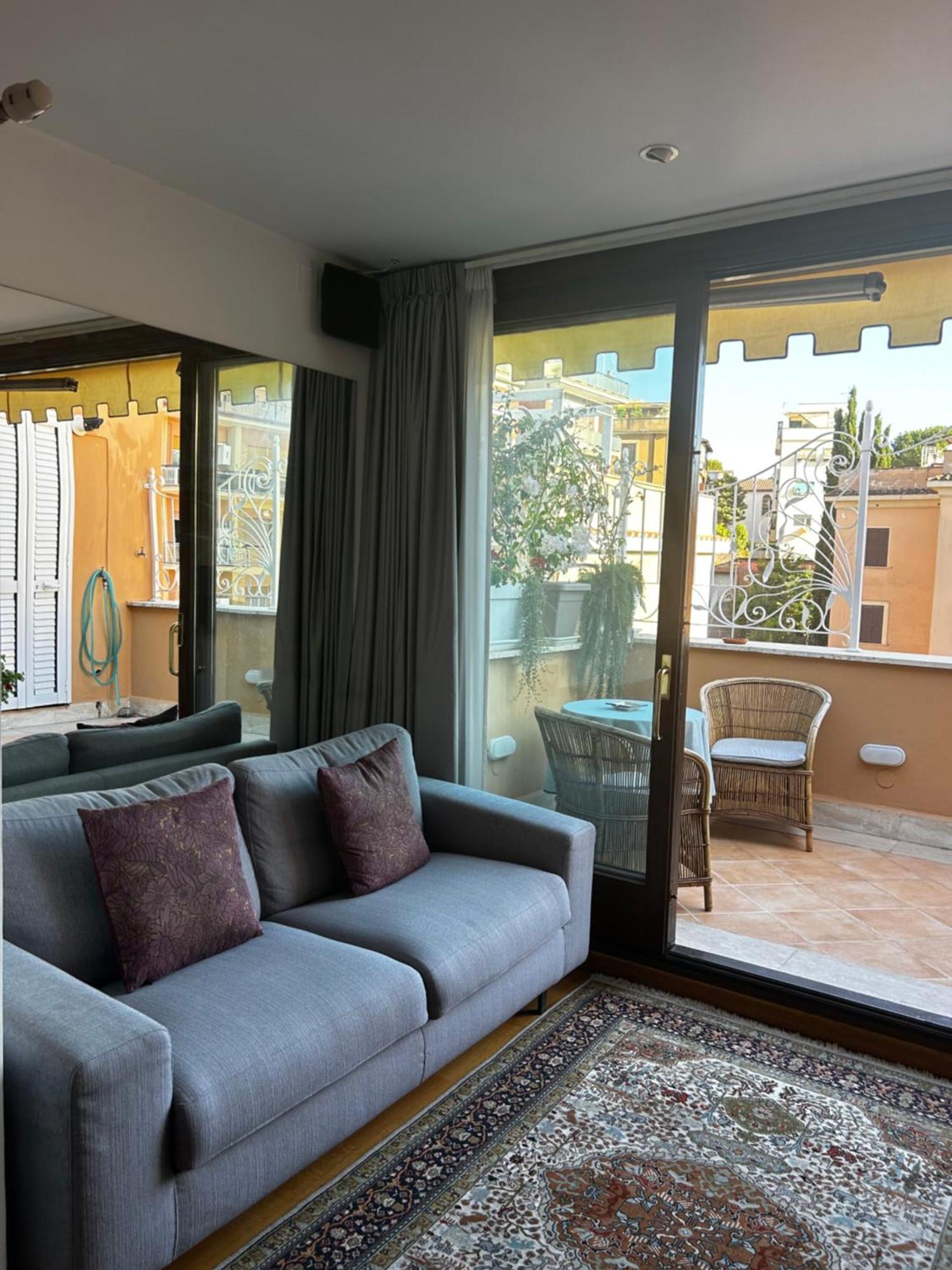 La Finestra Su San Pietro Terrace And View Apartment Рим Екстериор снимка