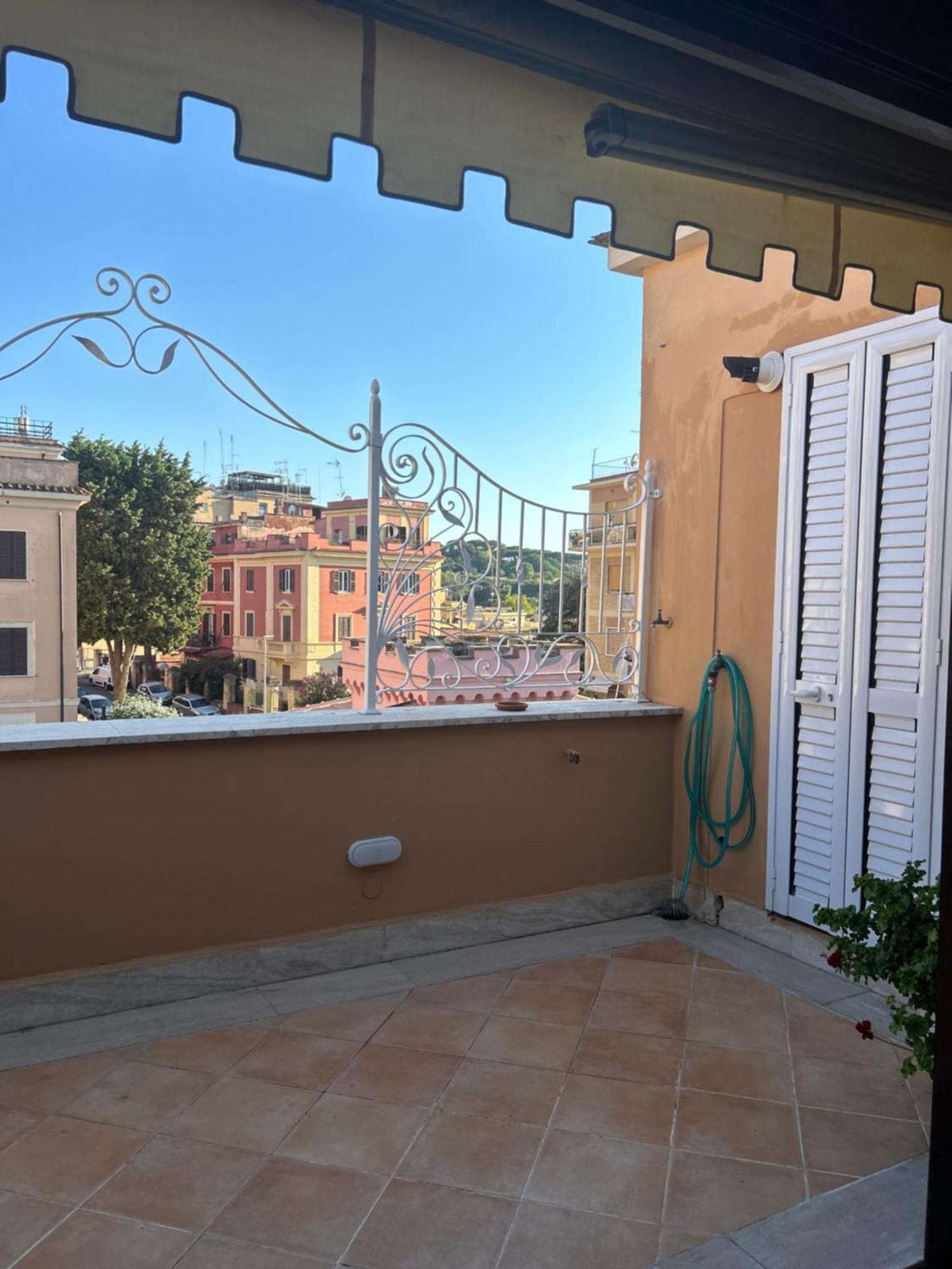 La Finestra Su San Pietro Terrace And View Apartment Рим Екстериор снимка